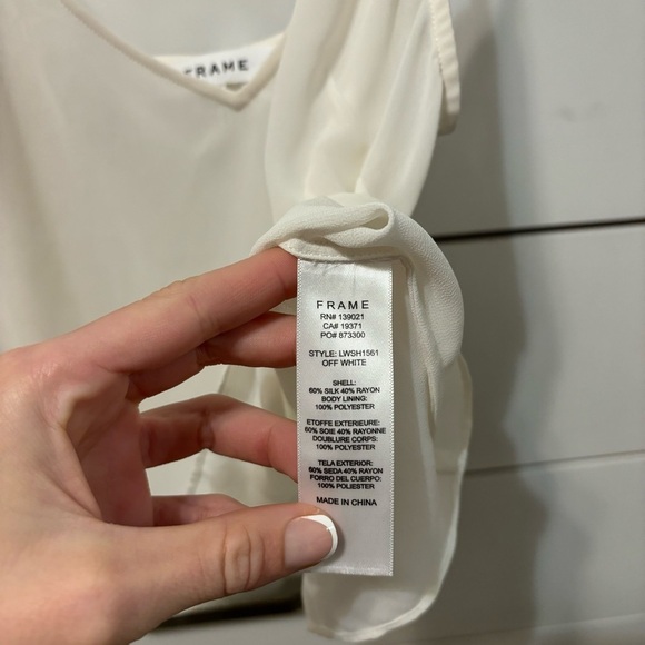 FRAME Shirred Keyhole Puff-Shoulder Top - Picture 11 of 13